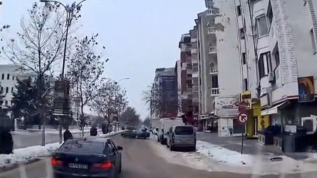 Tofaş drif atarak trafiği tehlikeye soktu
