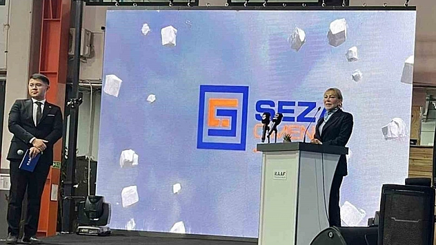 Türkiye'nin İlk Bataryalı Manevra Lokomotifi Seza Çimento'da