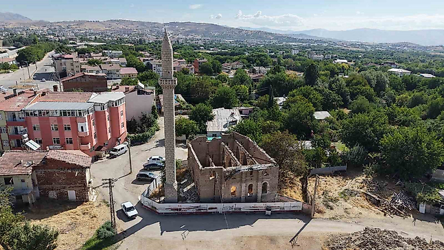 Elazığ'da 300 Yıllık Cami İçin Restorasyon Bekleyişi Sürüyor