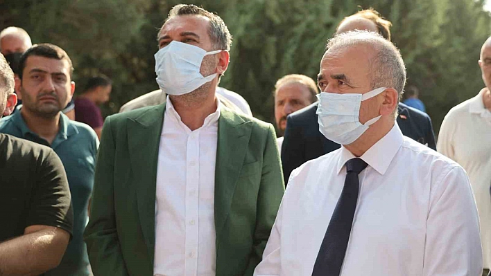 Vali Hatipoğlu'ndan Yangın Bölgesinde Açıklama: 5 İşçi Yaralandı