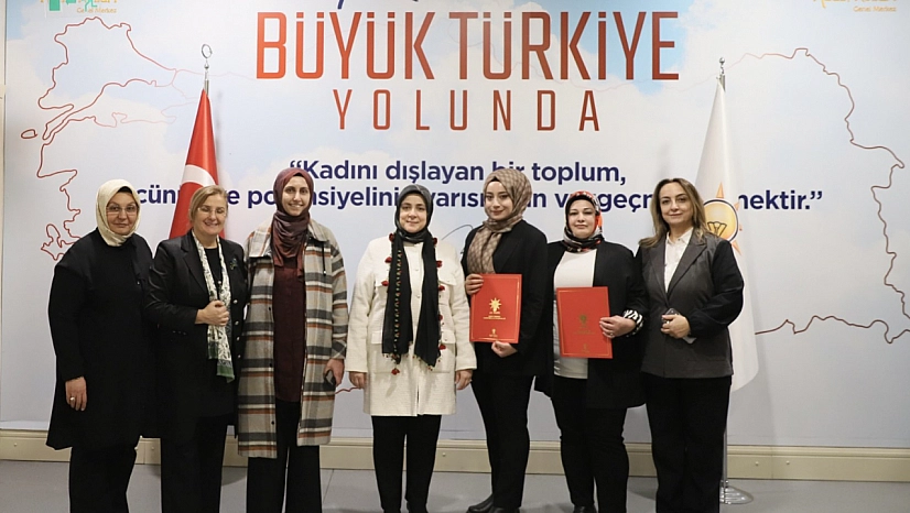 AK Parti Elazığ'da Kadın Kollarında Görev Değişimi