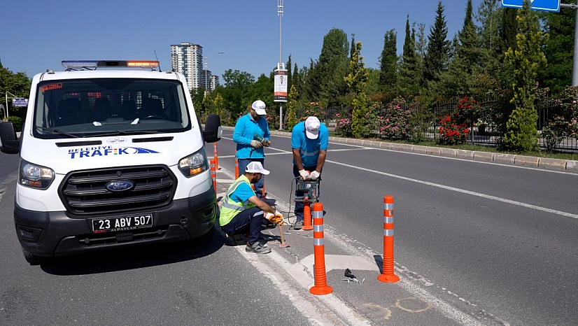 Elazığ Belediyesi, Trafik İşaretleme Çalışmaları Gerçekleştiriyor