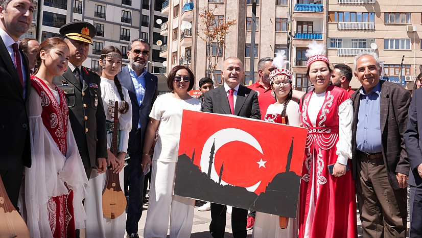 Elazığ'da 19 Mayıs Coşkusu Meydanlara Taştı