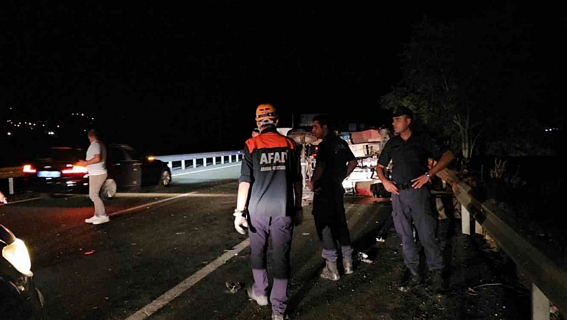 Elazığ'da Korkutan Kaza: Minibüs ile Traktör Çarpıştı