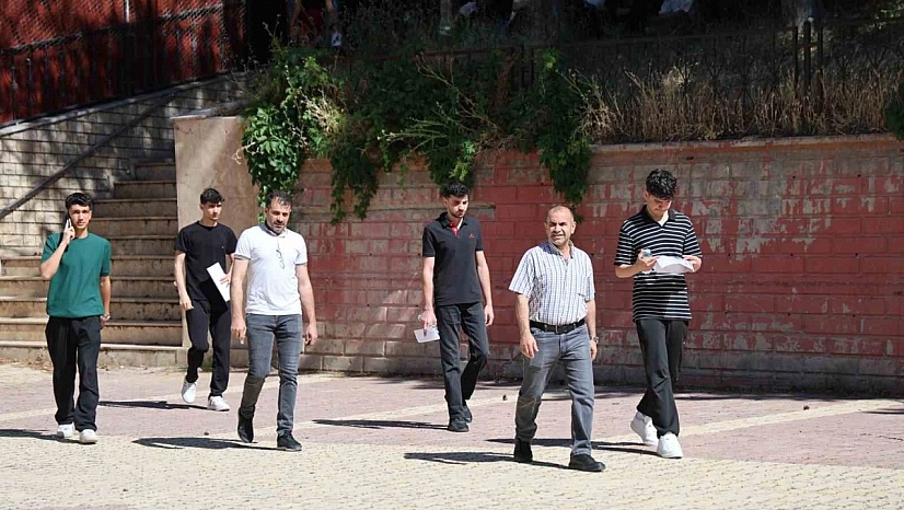 Elazığ'da YKS Heyecanı: 37 Binden Fazla Aday Ter Döktü