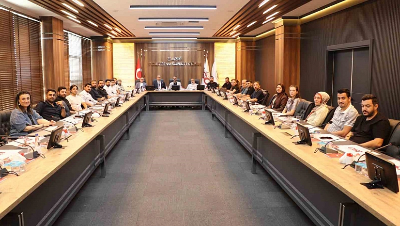 Elektrik Mühendisleri Elazığ TSO'da Bir Araya Geldi