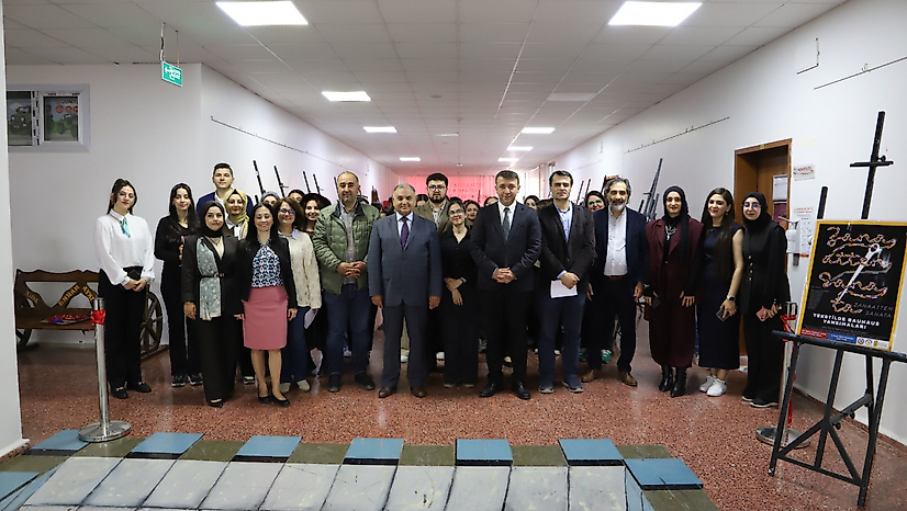 Fırat Üniversitesi'nde 'Tekstilde Bauhaus Yansımaları' Sergisi Açıldı