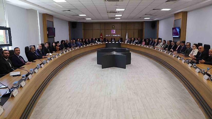 FÜ'de Yeni Eğitim Öğretim Yılı İçin Hazırlıklar Masaya Yatırıldı