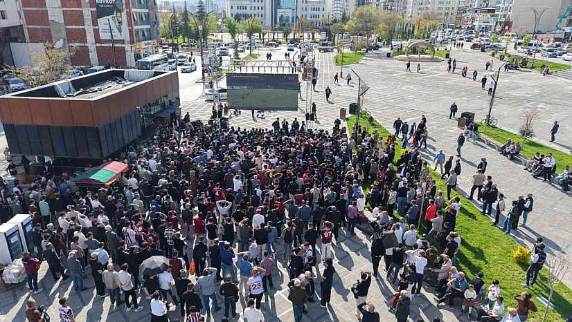 Elazığspor Taraftarı Dev Ekran Önünde Buluştu