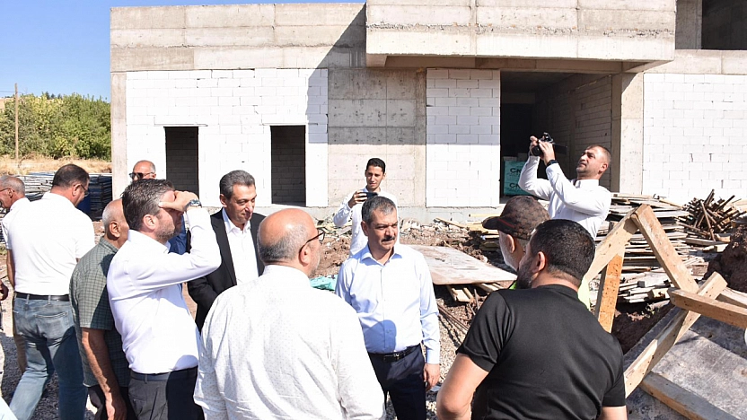 AK Parti Milletvekillerinden Sivrice ve Maden'de Yoğun Saha Mesaisi