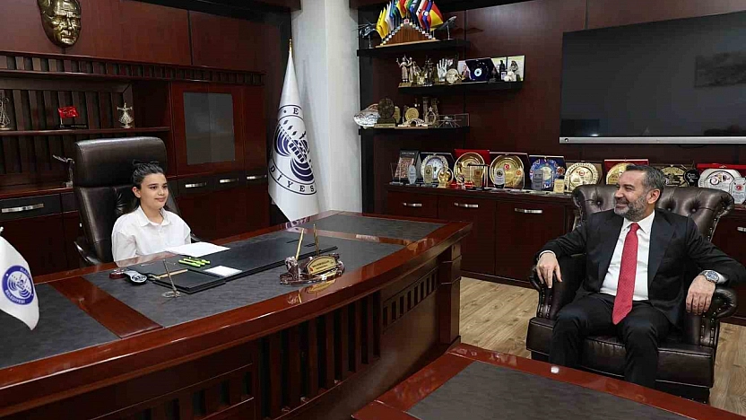 Şahin Şerifoğulları, 23 Nisan'da Başkanlık Koltuğunu Çocuklara Bıraktı