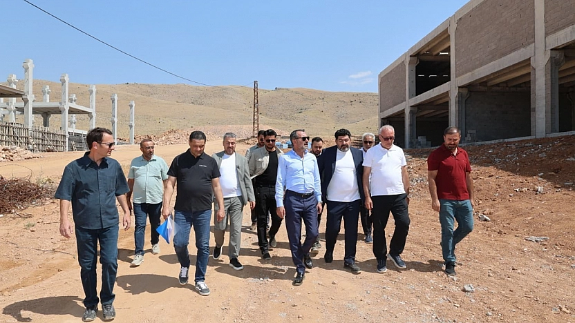 Başkan Şerifoğulları Sahada: Mobilyacılar Sitesi'nde İncelemelerde Bulundu