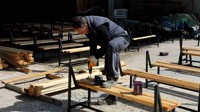 Elazığ Belediyesi Atölyelerinde Üretim Devam Ediyor