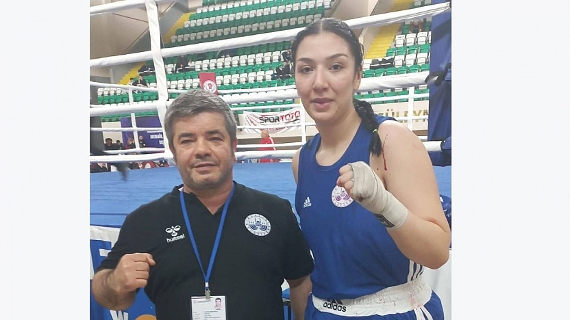 Elazığ Belediyespor Boksörü Nildanur Milli Takım Kampına Davet Edildi