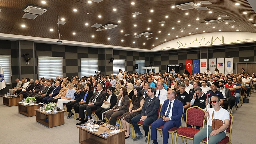 Elazığ'da Sivil Katılım Zirvesi Yoğun Katılımla Düzenlendi