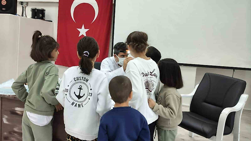 Elazığ'da Çocuk Evleri Sitesinde Kalan Çocuklara Diş Sağlığı Taraması