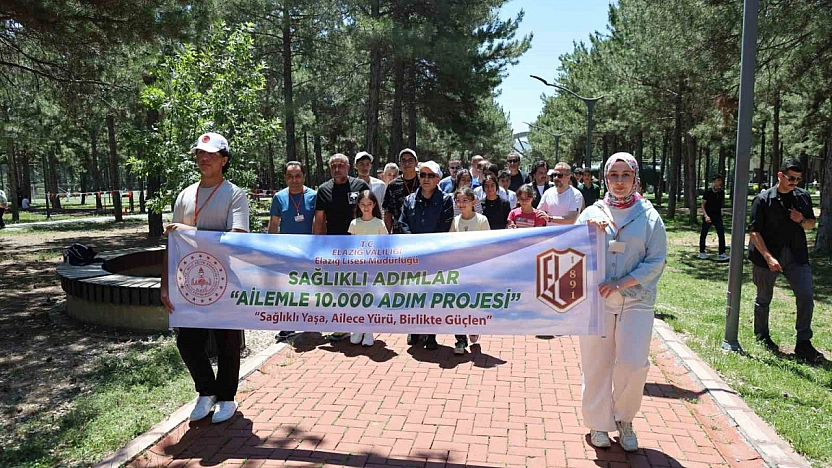 Elazığ'da Aileler Ve Gençler Yürüyüşte Buluştu