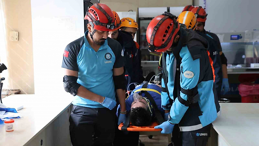 Elazığ'da Deprem ve Yangın Tatbikatı Gerçekleştirildi