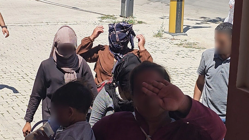 Dilenci Şebekesi Operasyonda Yakalandı: Kameralara El Saldılar