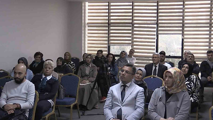 Elazığ'da Edebiyat Atölyesi Eğitimleri Devam Ediyor