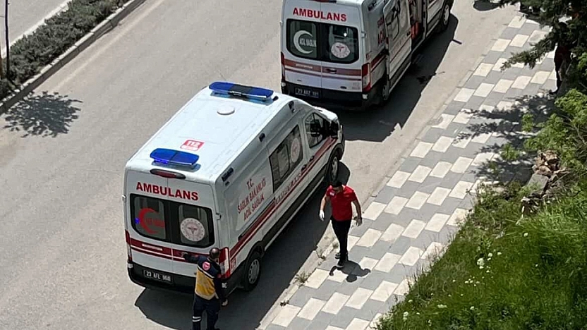 Elazığ'da Motosiklet Kazası: 2 Yaralı