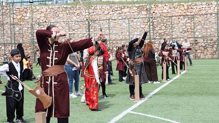 Elazığ'da Okul Sporlarında Kıyasıya Rekabet
