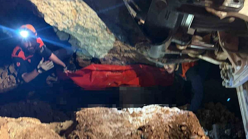 Elazığ'da Su Boru Hattı Çalışmasında Göçük: 1 Ölü