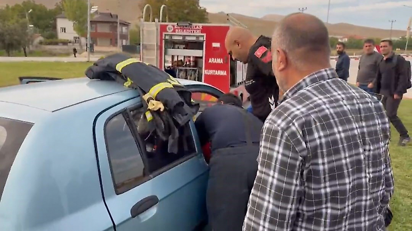 Elazığ'da Trafik Kazası: 2 Yaralı