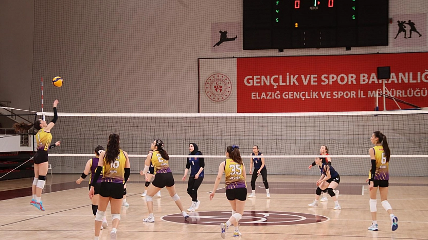Filede Yarı Final Coşkusu: Genç Kızlar Elazığ'da Buluştu