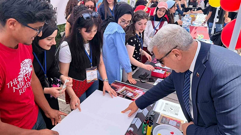 Fırat Üniversitesi'nde Bilim ve Öğrenci Festivali Coşkusu Başladı