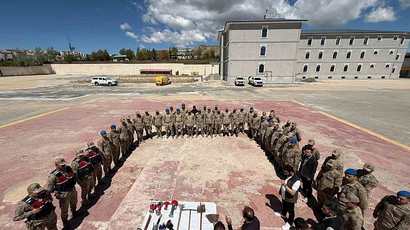 Jandarma Ekipleri Yangına Karşı Bilgilendirildi