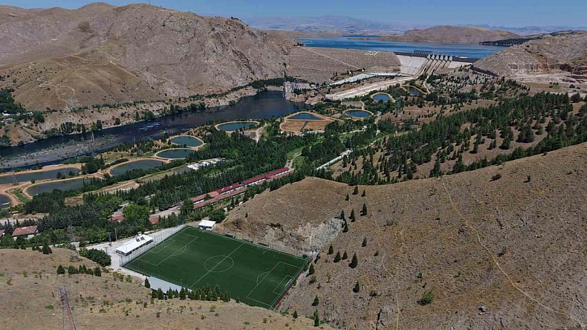 Keban Baraj Gölü Manzaralı Stat Dronla Havadan Görüntülendi