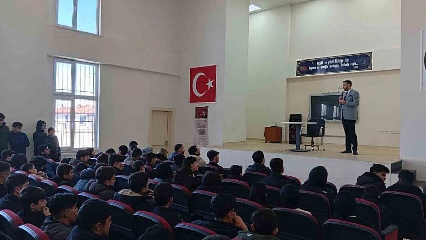 Kovancılar'da Ramazan Konferansı Gerçekleştirildi