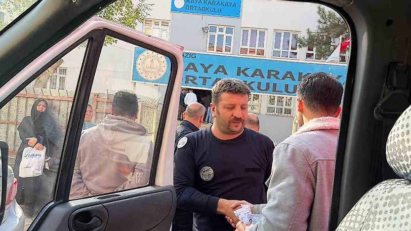 KPSS'ye Giderken Asansörde Mahsur Kaldı, İtfaiye Yetişti