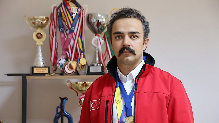 Milli Atlı Okçu Veysel Batuhan Bay, İspanya'da Avrupa Şampiyonu Oldu