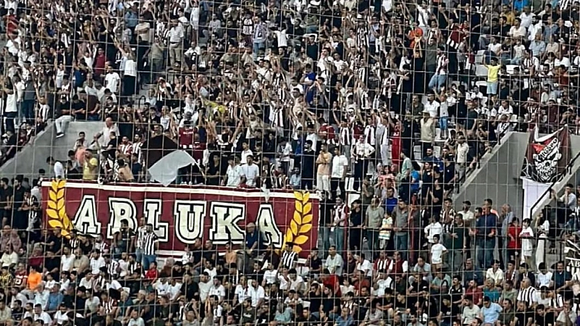 Özen: 27 Mayıs Çok Geç, Şimdi Tam Zamanı