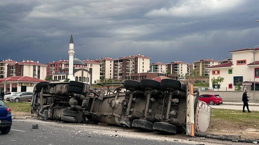 Elazığ'da Silobas Kazası: 2 Kişi Yaralandı