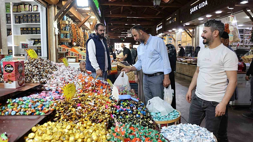 Kapalı Çarşıda Bayram Alışverişi Yoğunluğu