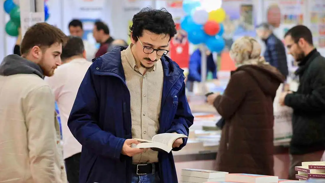 Elazığ'da düzenlenen 6. Kitap Fuarı sona erdi.