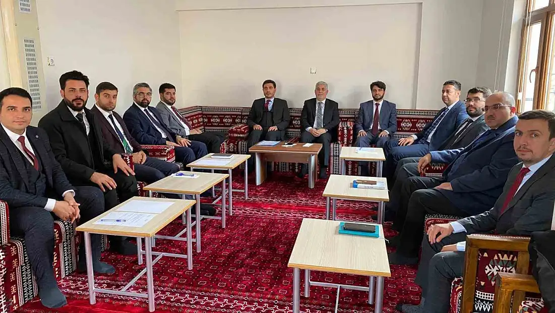 Keban'da ilçe müftüleri bir araya geldi.