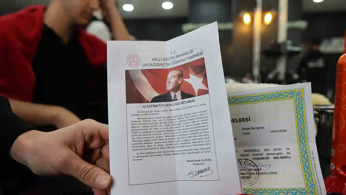 Karne Günü Başarının Adresi Bu Kez Okul Değil Kuaför Oldu