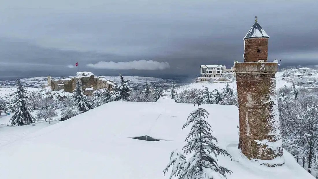 Harput'ta Beyaz Örtü: Kartpostallık Manzaralar