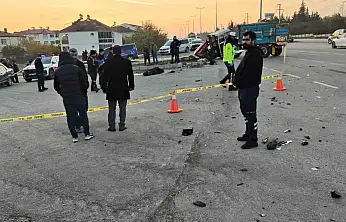 Elazığ'da kazada araç yayaya çarptı: 1 ölü, 2 yaralı.