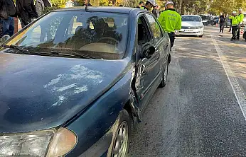 Elazığ'da meydana gelen trafik kazasında hafif ticari araç ile otomobilin çarpıştığı bildirildi