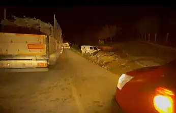 Elazığ'da zincirleme trafik kazasında 1 kişi yaralandı.