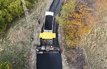 Elazığ İl Özel İdaresi Kırsal Yolları Konforlu Hale Getiriyor: Sivrice'de BSK Asfalt Çalışmaları Hız Kesmiyor