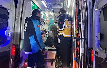 Karlı Yollarda Zamanla Yarış: Hasta Kadın Kurtarıldı