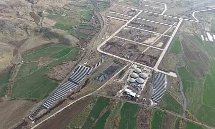 Elazığ'da 250 milyon liralık Cevizdere Besi OSB'nin altyapı çalışmaları tamamlandı, bölge dronla kaydedildi.
