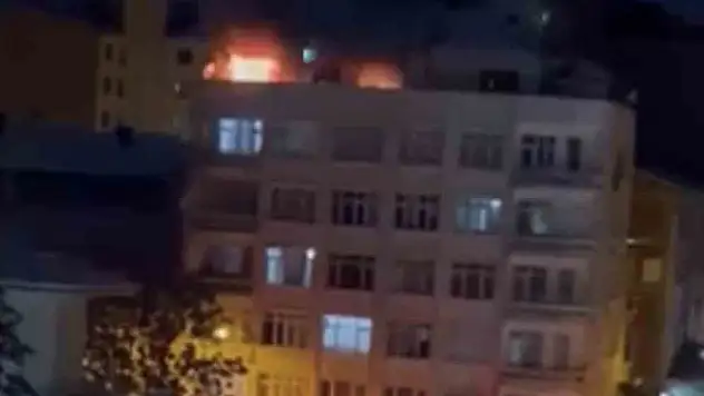 Elazığ'da teras katında yangın