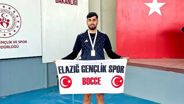 Elazığlı sporcu, Türkiye genelinde üçüncülük elde etti.